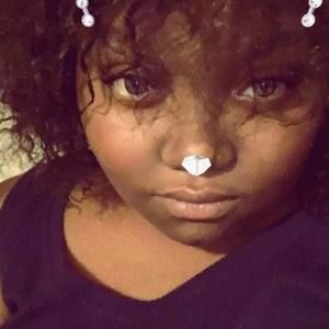 Meet your Posher, Nikki